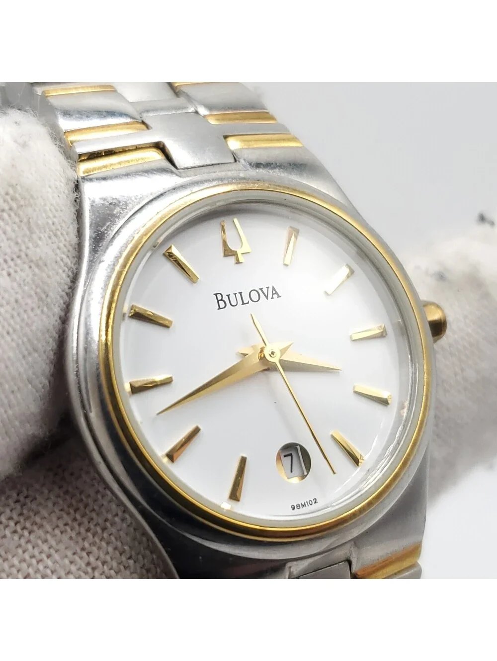 Bulova Watch Women New Battery Two-Tone 37 Years Of Service Engraved 26mm
